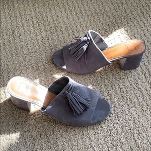 Gray, heeled slip-ons